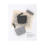 Leçon de broderie Sashilko :  le Hitomezashi - 50 projets originaux (grilles incluses)