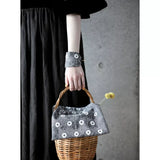 Broderie sashiko embellie en points originaux