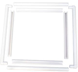 Cadre-frame plastique 17 x 17 pouces