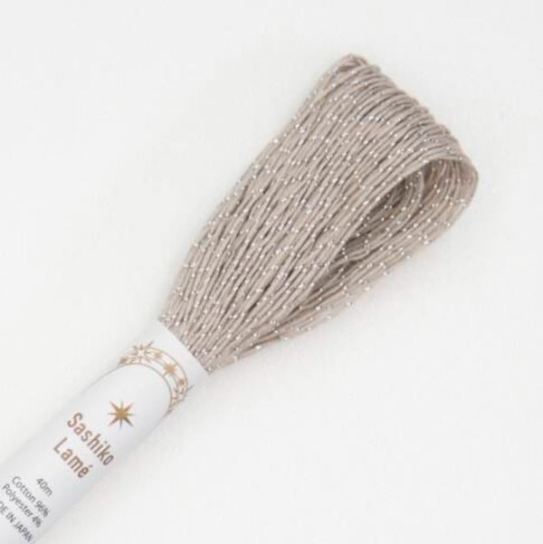 Fil Sashiko lamé uni - Olympus - 40 mètres - mastic - couleur SL4